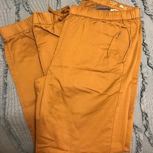 Bullhead men’s joggers - NWOT